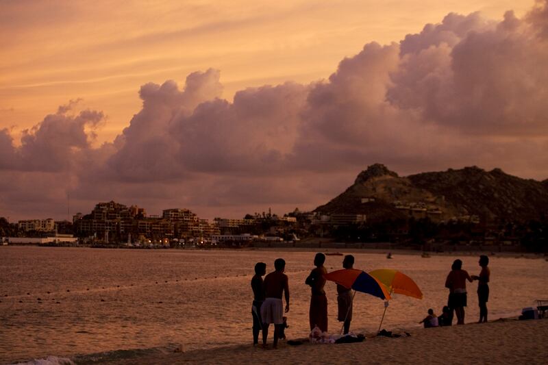 galleries/2011/10/06/mexico-travel-destinations-photos/mexico-travel-cabo_rdmjur