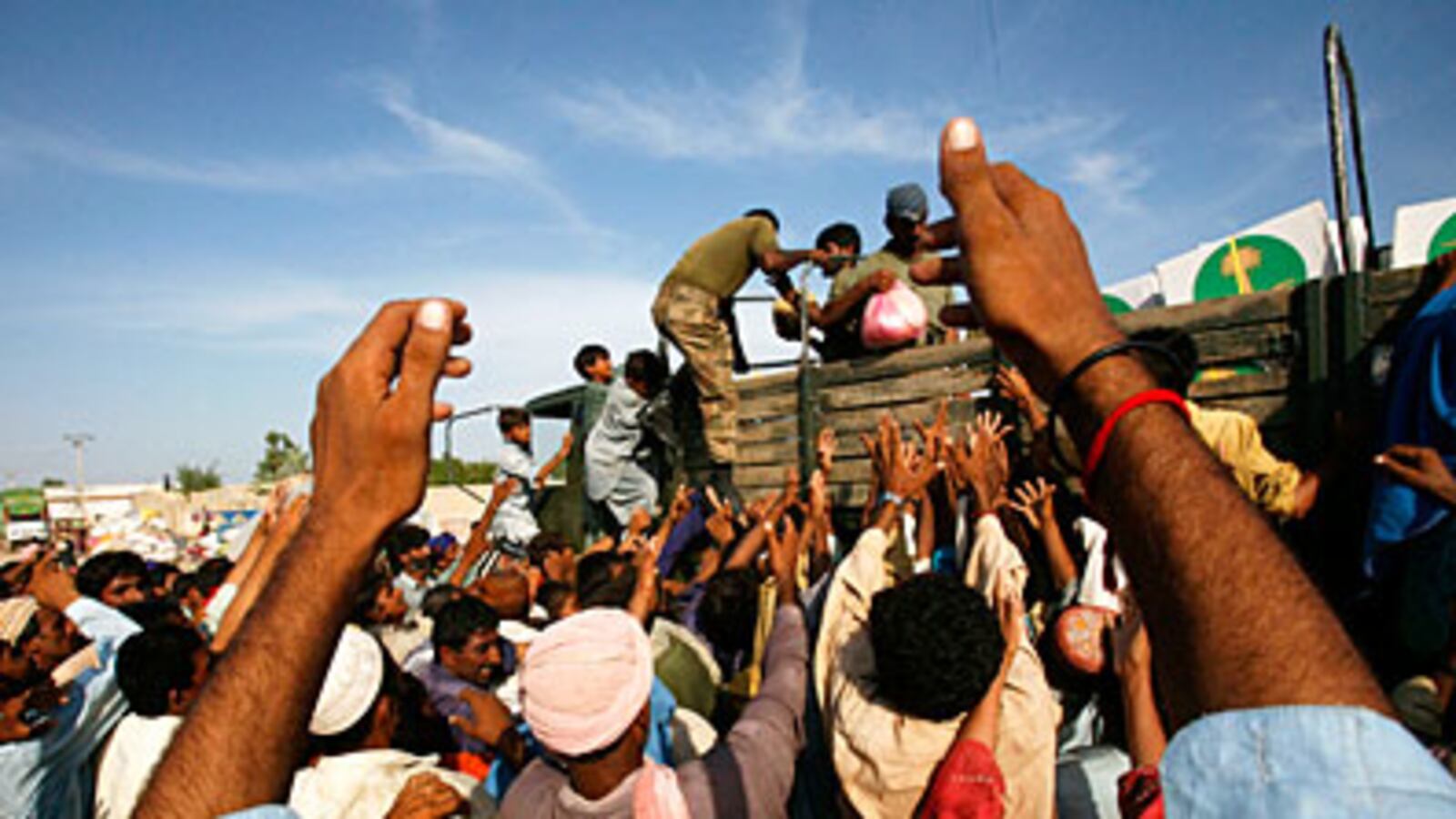 cheats/2010/08/17/eight-million-pakistanis-need-immediate-aid/pakistan-food-shortage_nadfvt