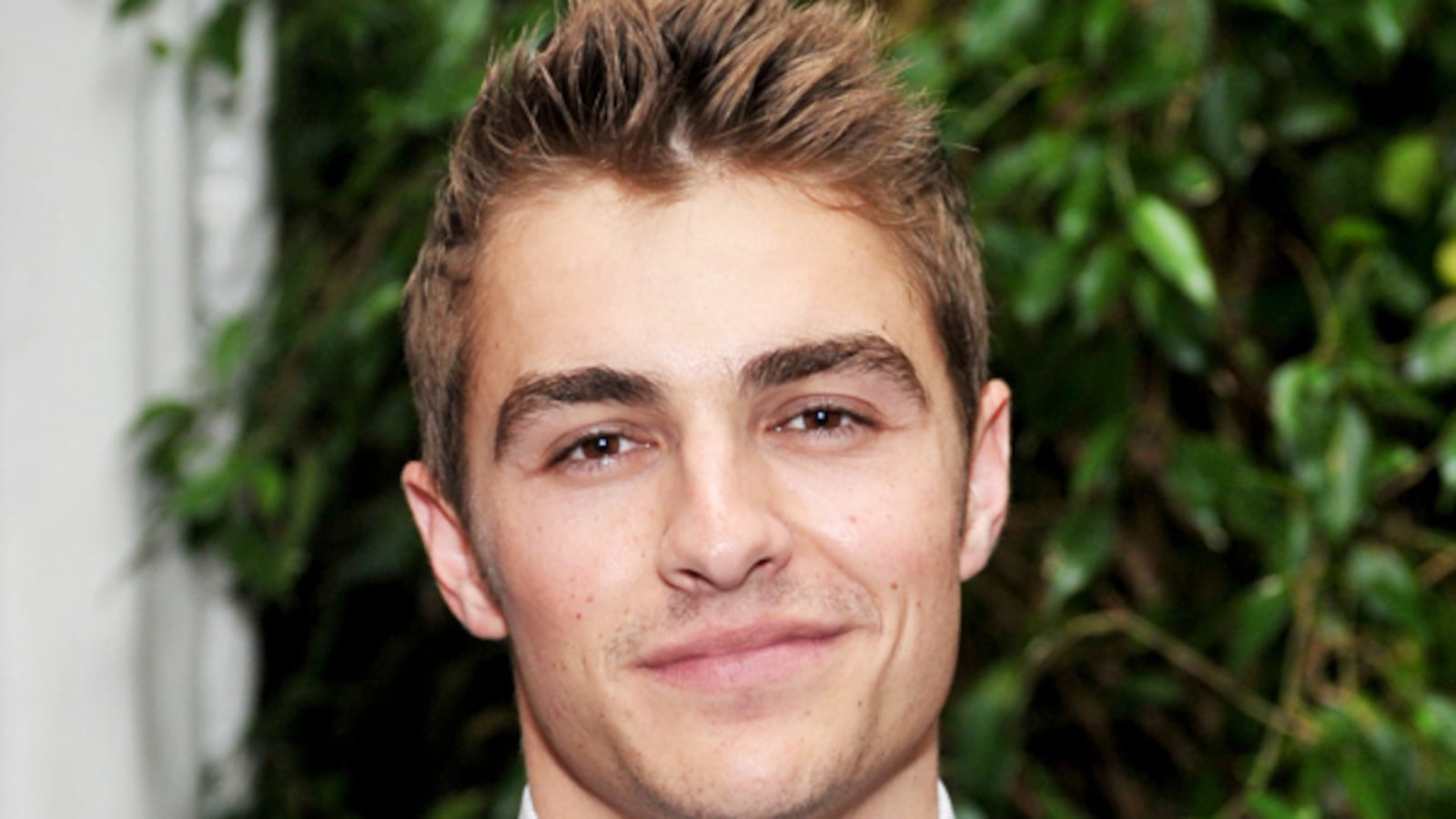 articles/2012/03/15/21-jump-street-meet-dave-franco-james-franco-s-hot-brother/dave-franco-tease_kv0sa8