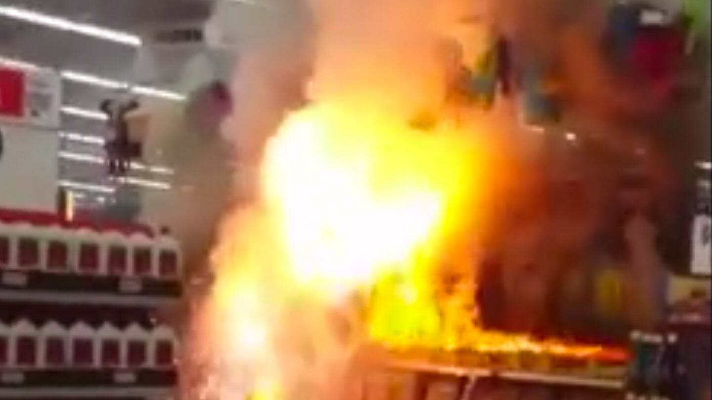 articles/2016/06/22/idiots-light-entire-fireworks-display-on-fire-inside-phoenix-walmart/160622-Slatterty-Phoenix-Walmart-tease_xfxytm