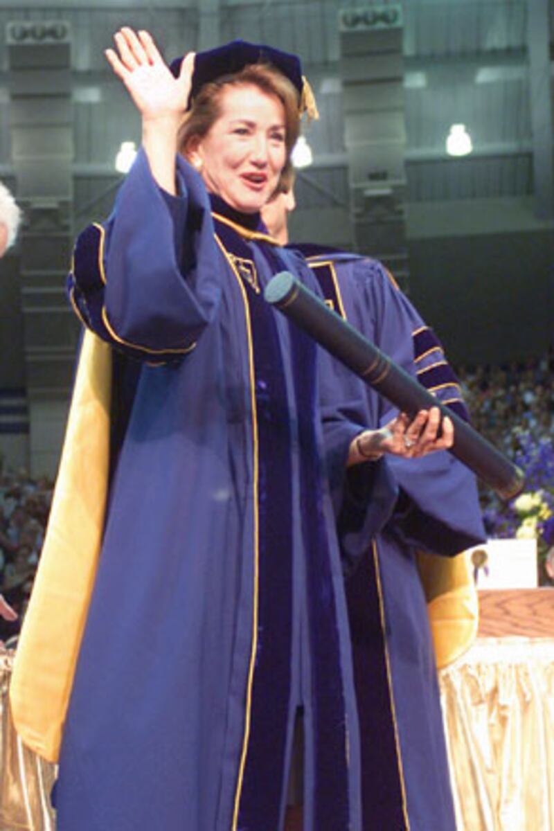 galleries/2010/05/14/the-30-all-time-graduation-speakers/commencement-speakers---elizabeth-dole_qffcwn