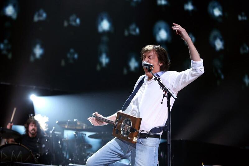 galleries/2012/12/23/the-rolling-stones-paul-mccartney-more-celebrity-twitter-pictures-photos/twitpics-122312-mccartney_mlhptu