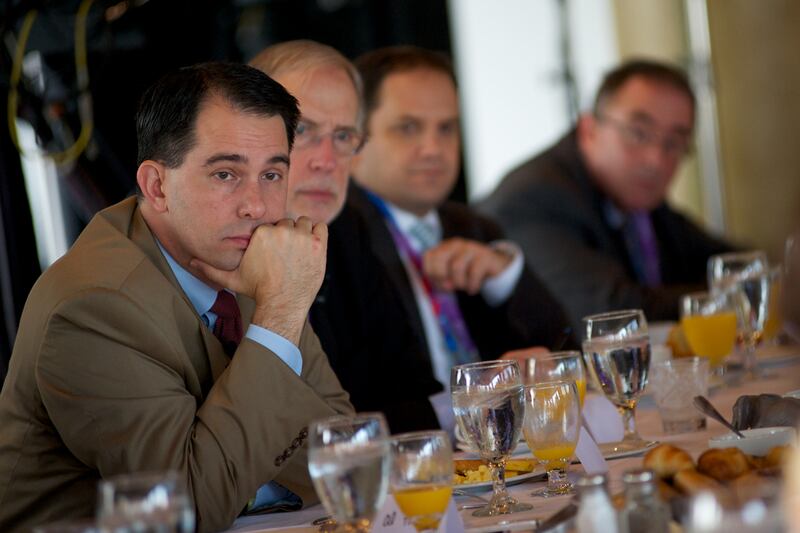 articles/2012/09/15/wisconsin-s-healthy-union-mess/avlon-wisconsin-walked-union-tease-embed_fw4k9o