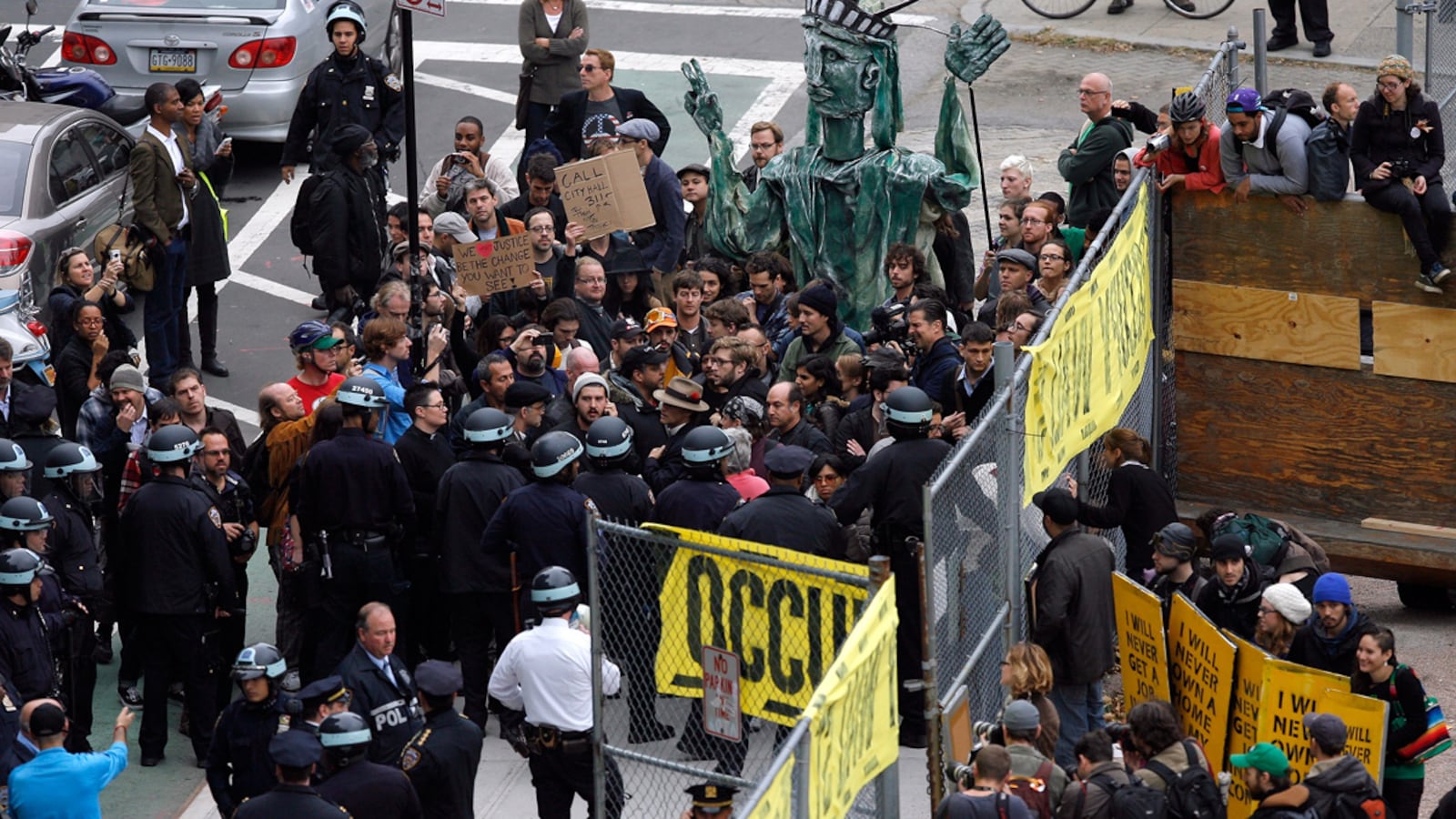articles/2011/11/15/harsh-nypd-action-may-reinvigorate-occupy-wall-street-movement/occupy-wall-street-goldberg_nbs5gj