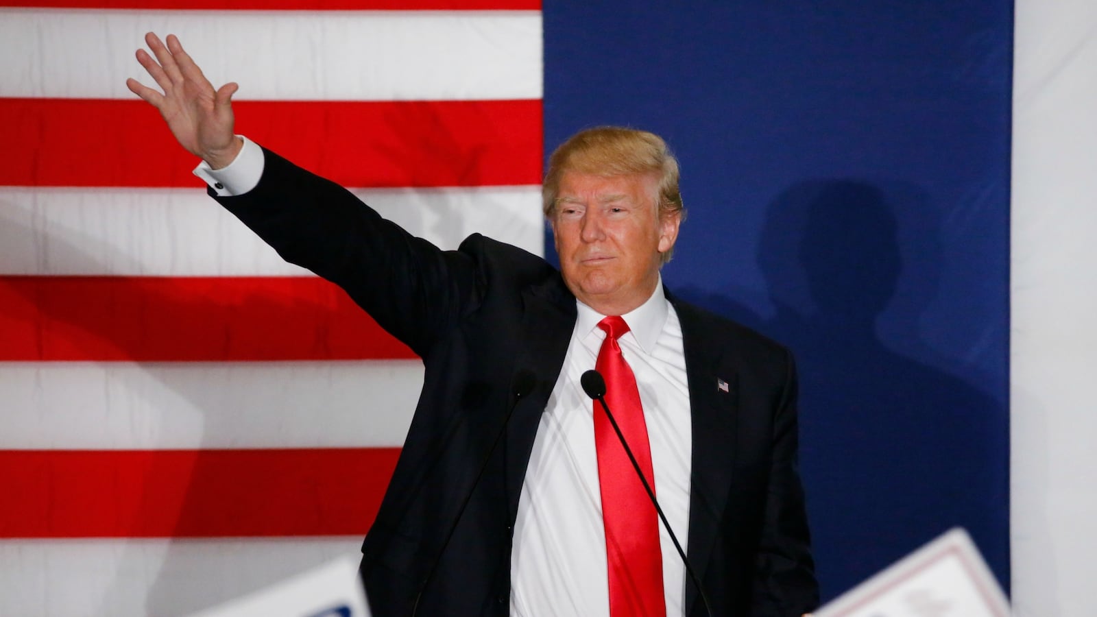 cheats/2016/02/01/trump-i-ll-pay-for-protester-beatings/160201-trump-protest-tomato-cheat_upvstu