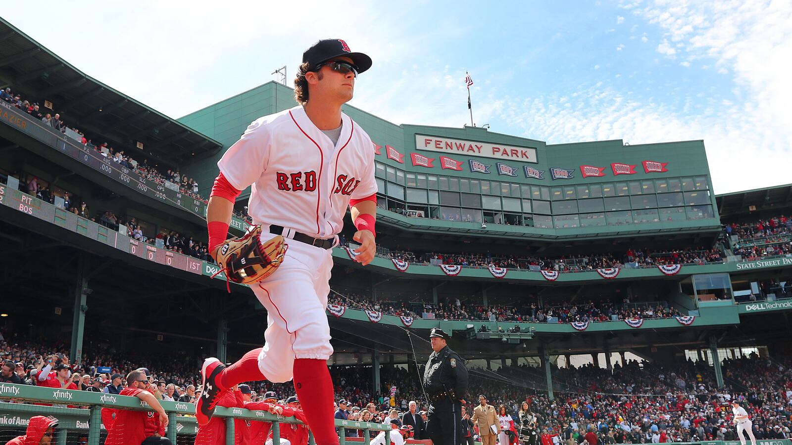 articles/2017/04/04/a-day-when-a-beautiful-big-green-wall-is-my-only-monster/170404-barnicle-fenway-tease_jpie0y