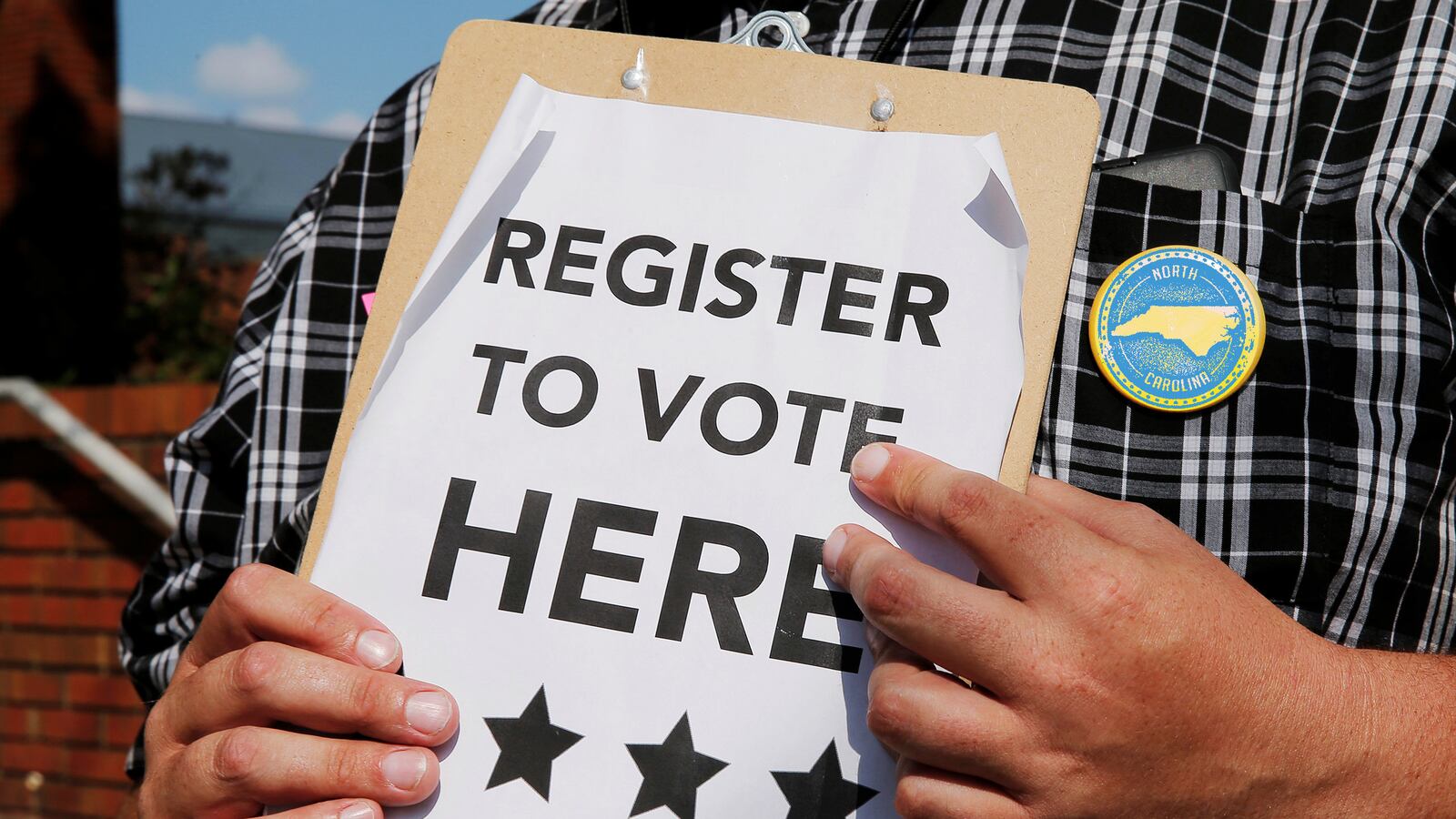 articles/2016/12/08/conservative-group-keeps-up-fight-to-end-same-day-registration-used-by-many-black-voters/161207-murphy-nc-registration_sxszyl