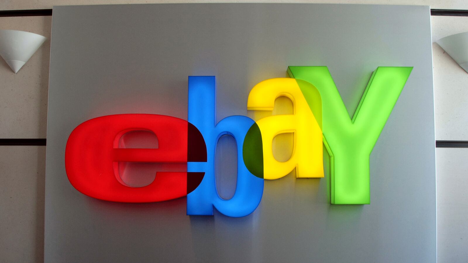 cheats/2014/05/21/ebay-change-passwords-we-were-hacked/140721-ebay-cheat_wyx7gm