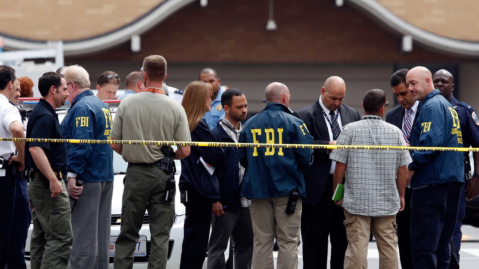 articles/2016/06/20/why-are-prominent-liberals-closeting-the-motivations-of-the-radical-islamic-murderer-who-targeted-gays/160620-kirchick-liberal-downplay-tease_duuo7d