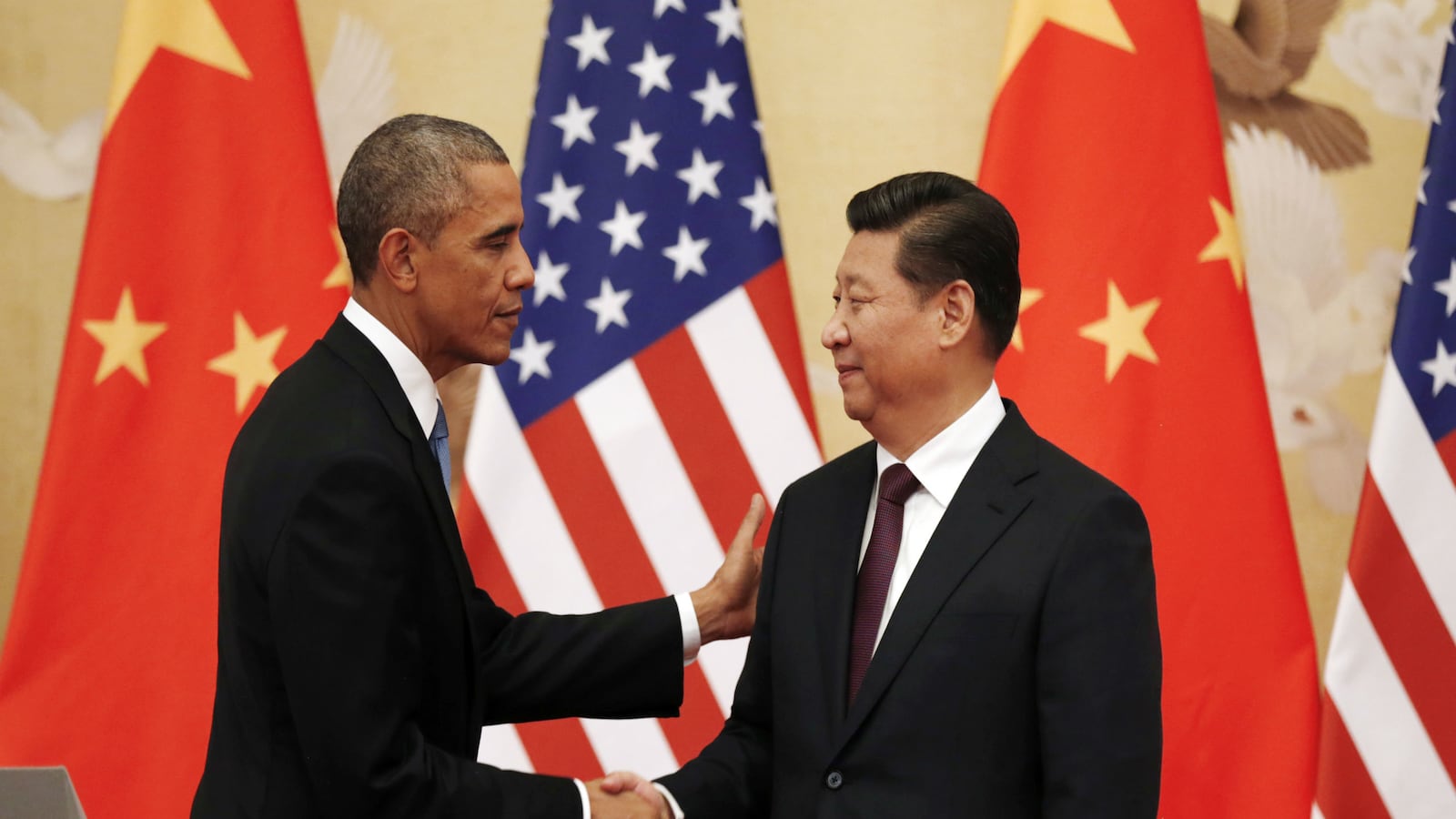 cheats/2015/08/16/obama-warns-china-about-its-agents-in-us/150816-obama-xi-jinping-fox-hunt-cheat_j8dixn