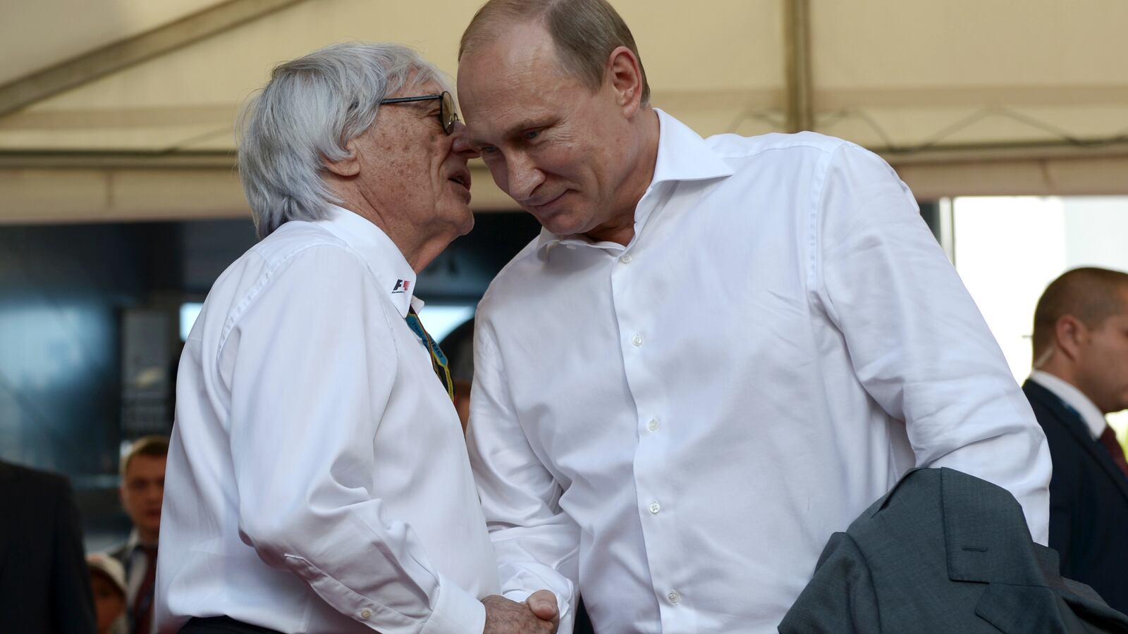 2014-10-12T120000Z_1137718091_GM1EAAC1PY601_RTRMADP_3_MOTOR-RACING-PRIX_veuzoj