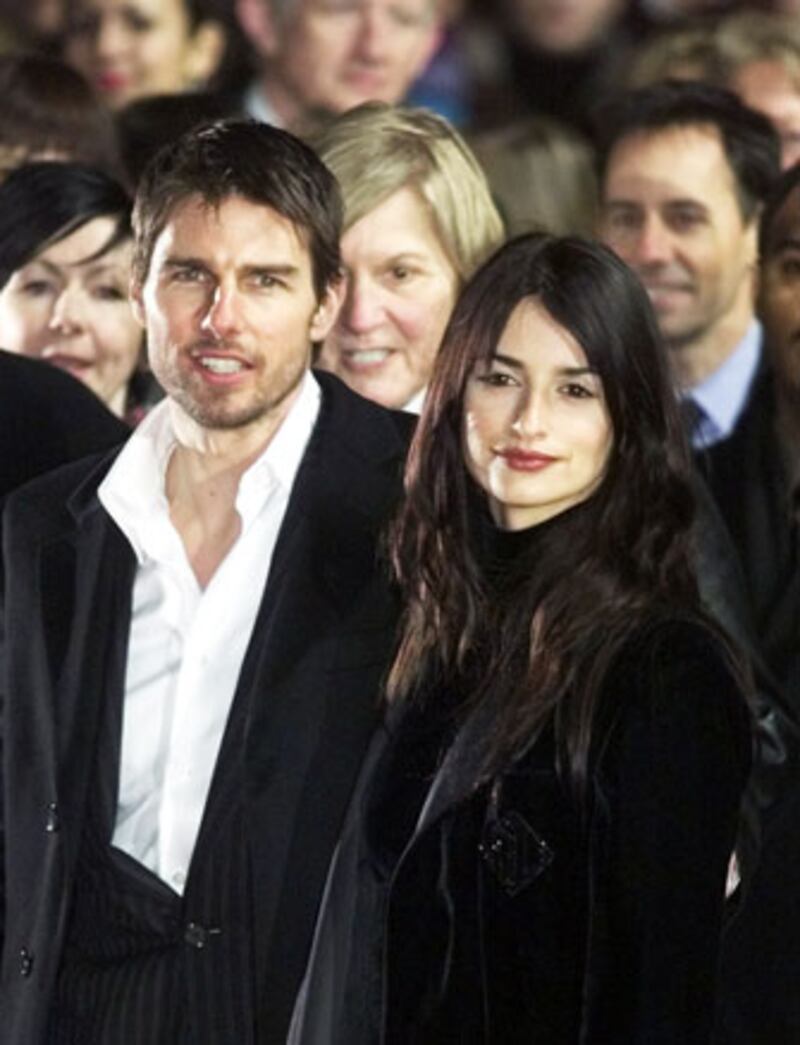 galleries/2009/12/18/hollywood-holiday-breakups/celeb-holiday-breakups---cruzcruise_fnlvos