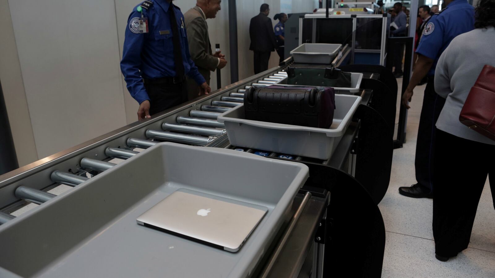 170530-cheat-laptop_vn63na