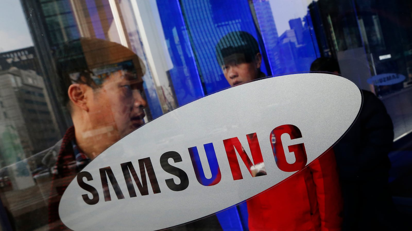 cheats/2014/07/14/samsung-finds-child-labor-in-suppliers/140714-samsung-cheat_zybw4t