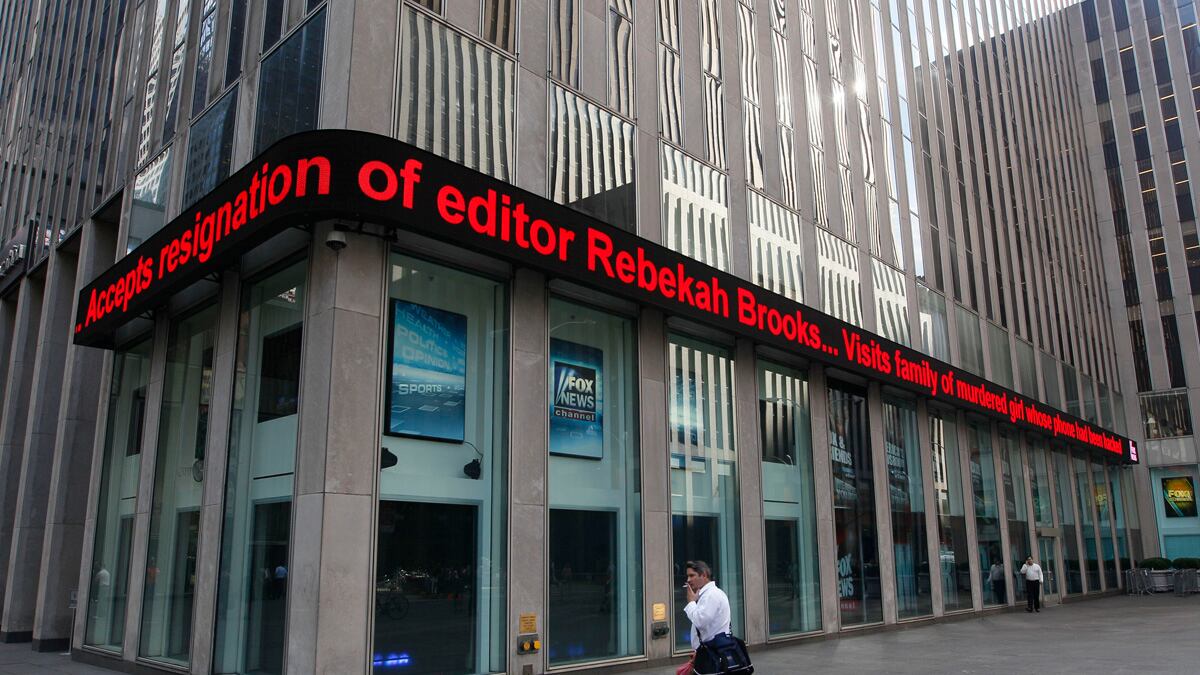 articles/2011/07/21/rupert-murdoch-scandal-what-happens-at-news-corp-after-he-s-gone/news-corp-thompson_tqknnx