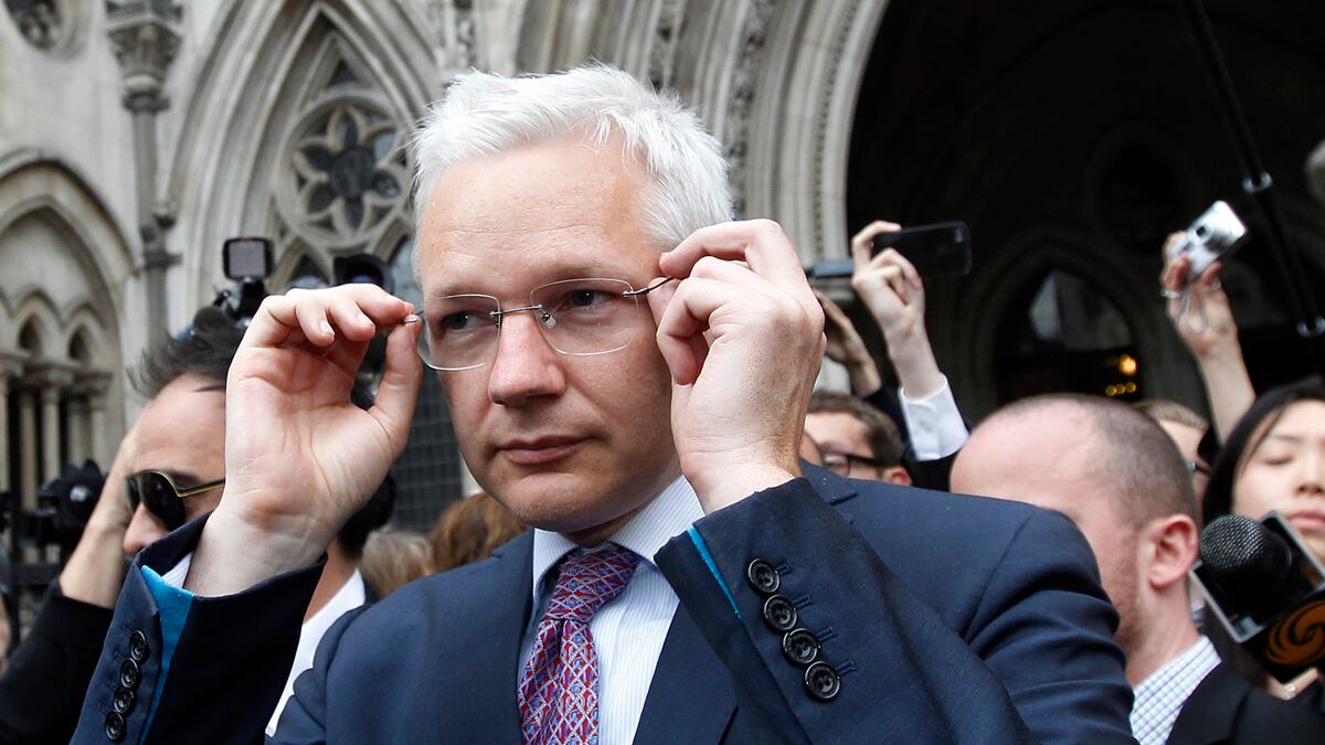 articles/2011/09/22/wikileaks-julian-assange-slams-canongate-publishers-over-unauthorized-biography/assanage-unauthorized-biography-slams-publishers-underhill_m6raca