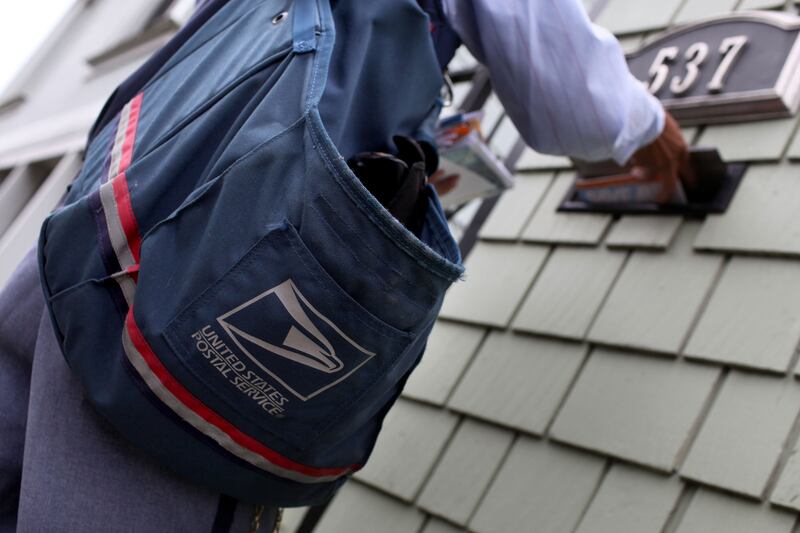 articles/2013/08/09/u-s-postal-services-loses-740-million-amid-declining-volume/130809-postal-service-ferguson-tease_hs2imw