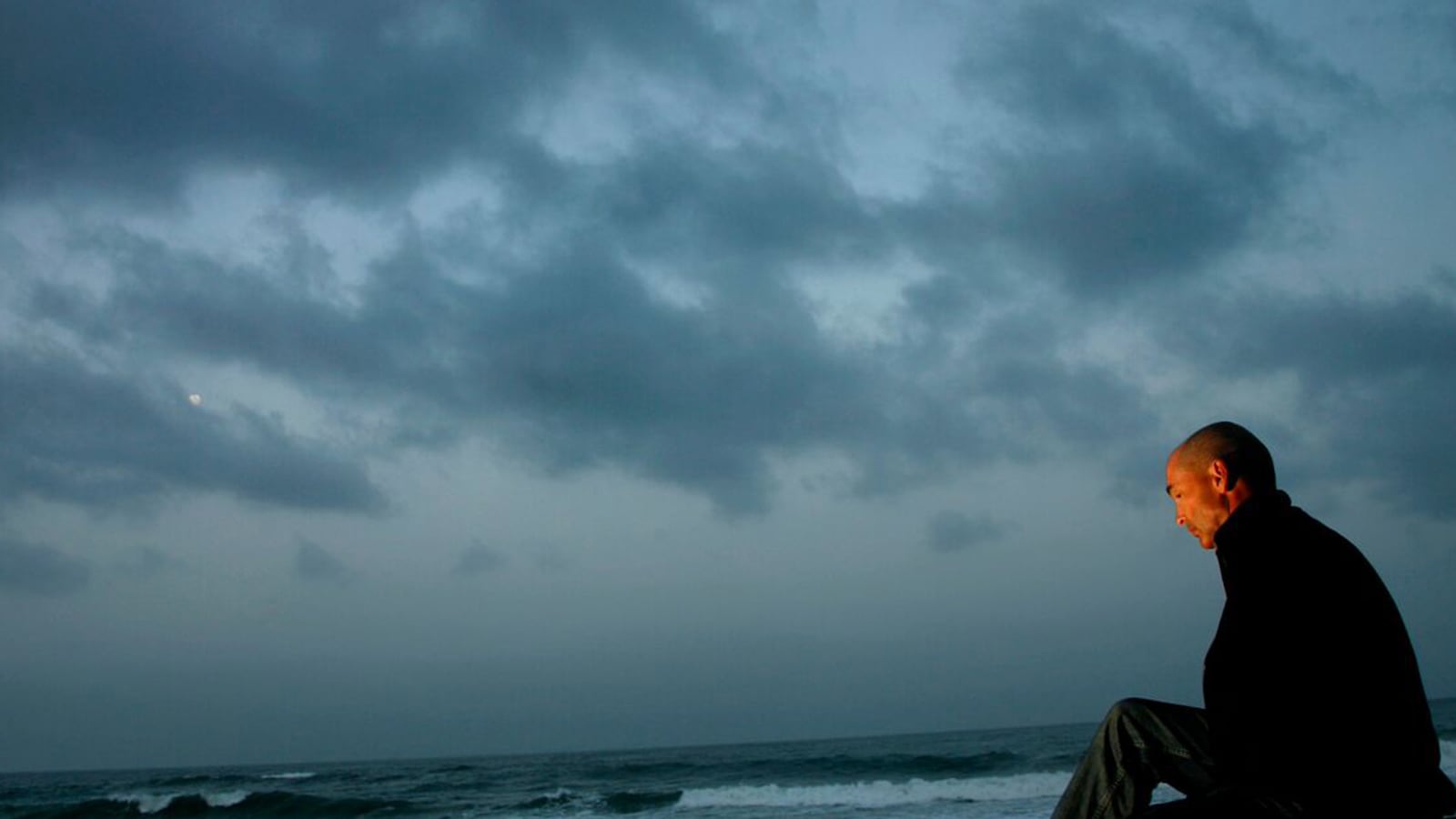 articles/2015/06/28/it-s-time-to-legalize-drugs-an-open-letter-to-congress-and-the-president/150618-winslow-drug-oped-tease_ropcbk