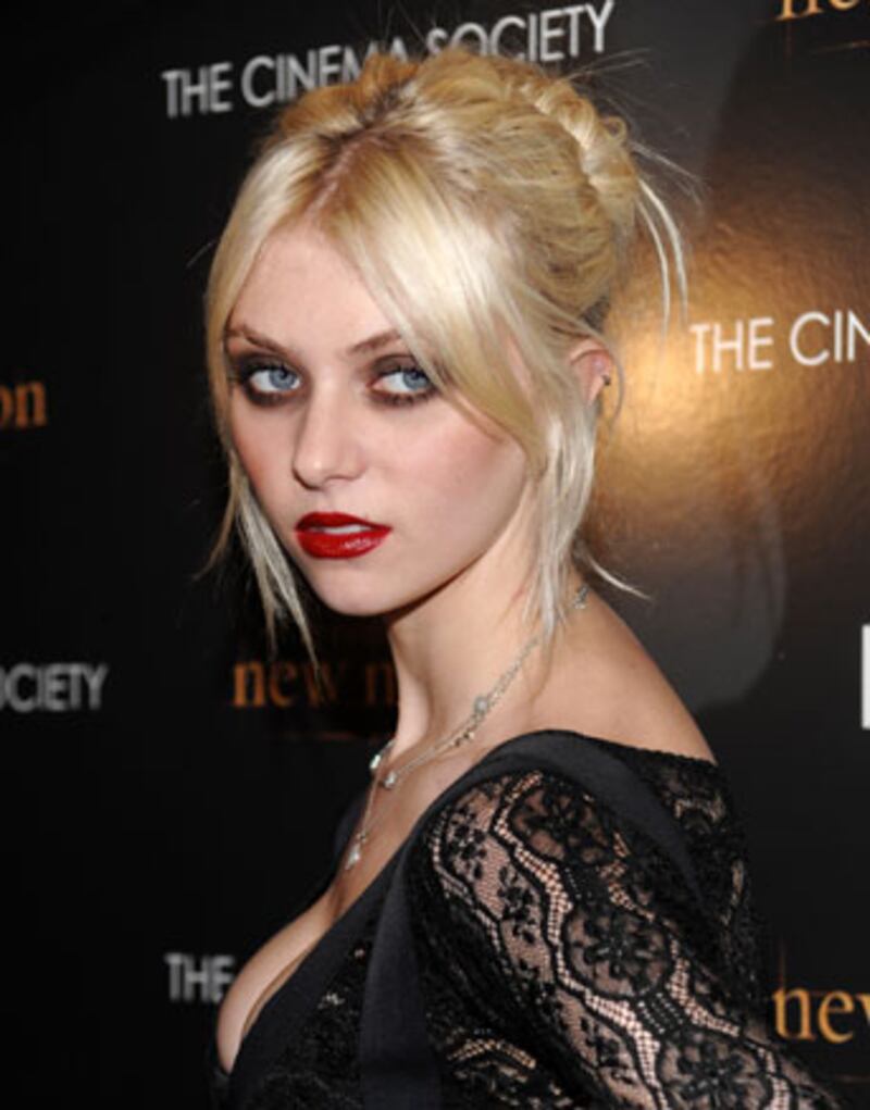 galleries/2010/05/15/girls-gone-wild/girls-gone-wild---taylor-momsen_qzv0pr