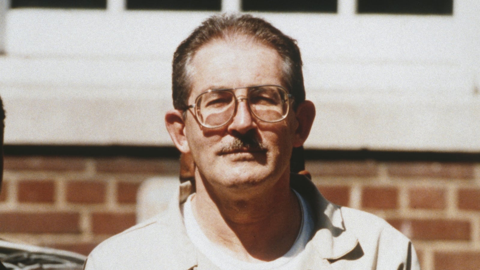 American former CIA counterintelligence officer and Soviet spy Aldrich Ames (right) leaves the courthouse after receiving a life sentence, Washington DC, 28th April 1994. (Photo by Larry Downing/Sygma/Sygma via Getty Images)