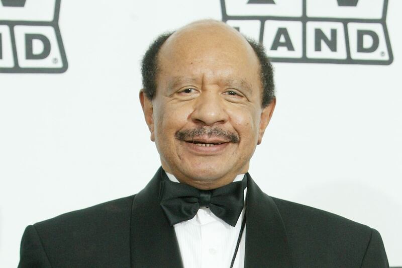 galleries/2012/12/28/whitney-houston-tony-scott-more-celebrities-who-died-in-2012-photos/celebrity-deaths-2012-sherman-hemsley_caivwm