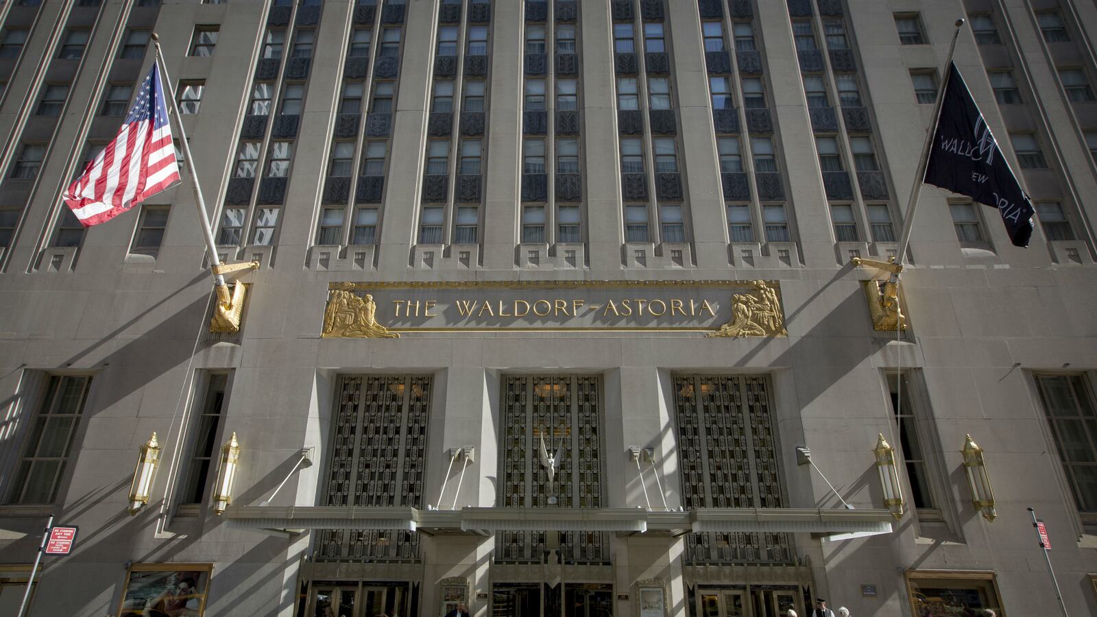 cheats/2015/09/11/obama-ditches-waldorf-over-spy-concerns/150911-waldorf-cheat_gxdrkw