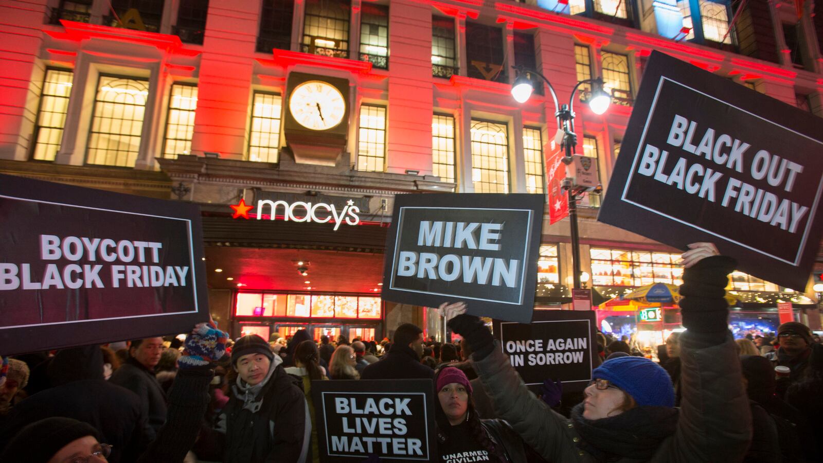 cheats/2014/11/28/ferguson-protests-hit-black-friday-sales/141128-ferguson-cheat_srm9ou