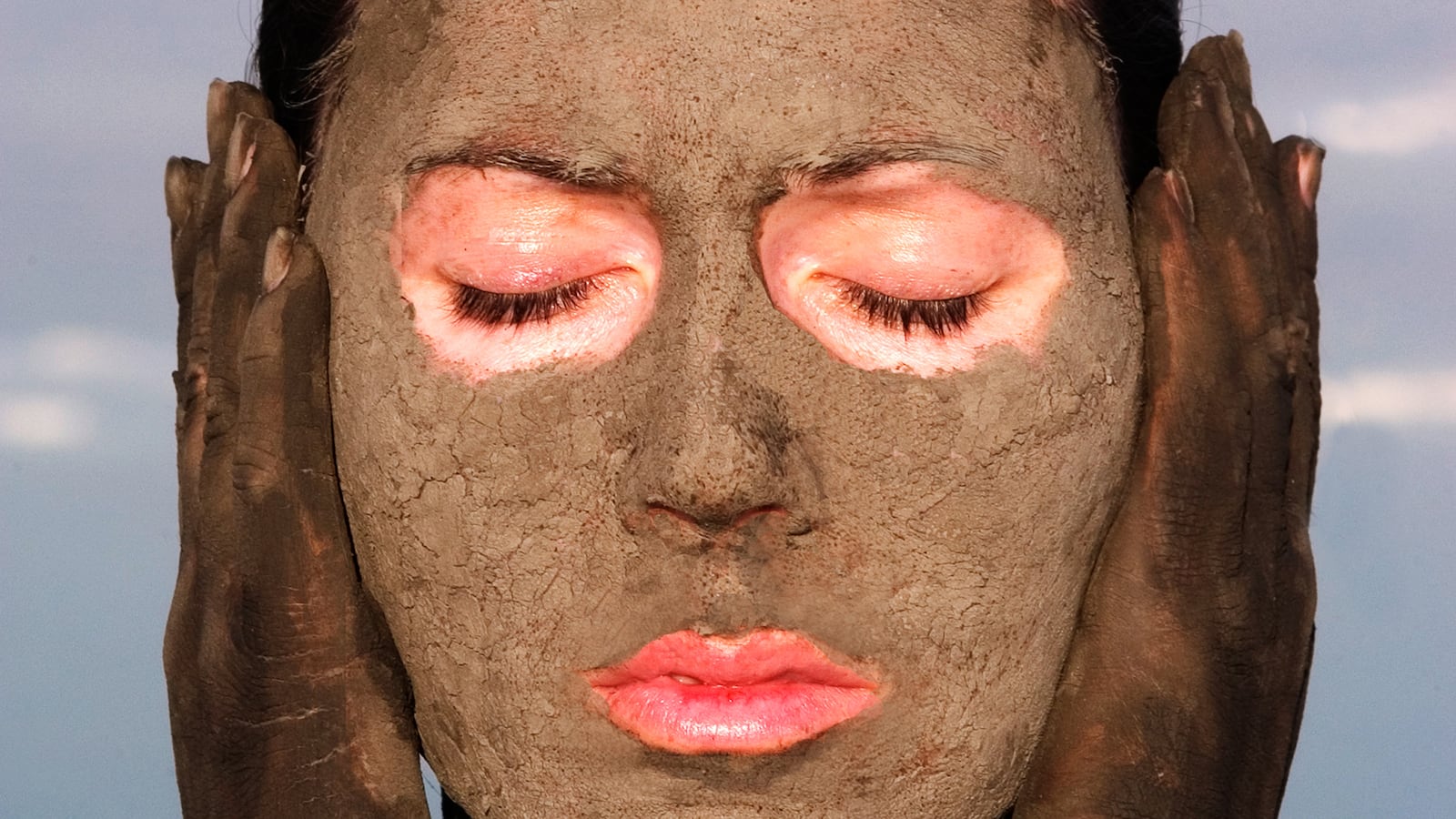 171121-Rubin-dead-sea-tease_zku8iu