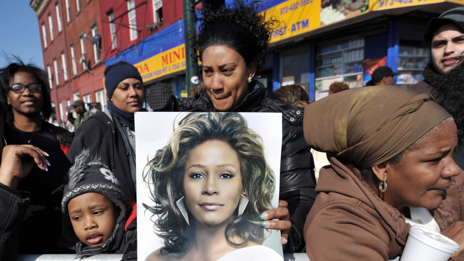 cheats/2012/02/18/costner-tribute-gets-standing-ovation/whitney-houston-funeral-box_ct9yxu