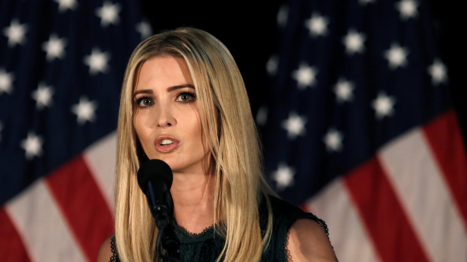 cheats/2016/10/19/buzzfeed-ceo-ivanka-talked-cocks/161019-ivanka-buzzfeed-cheat_evyaht