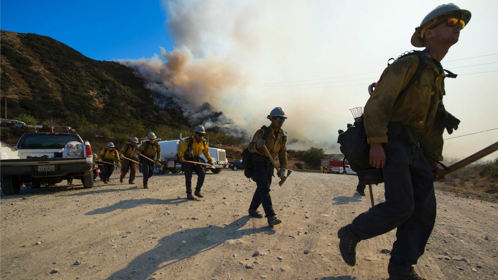fire_men_kepkaz