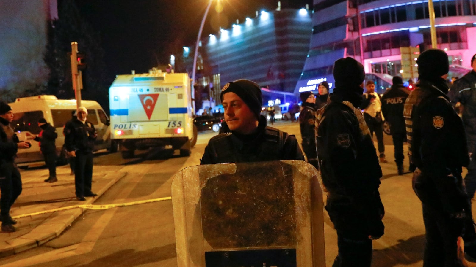 cheats/2016/12/19/gunman-arrested-at-u-s-s-ankara-embasy/161219-ankara-embassy-shooting-cheat_vhpwdm