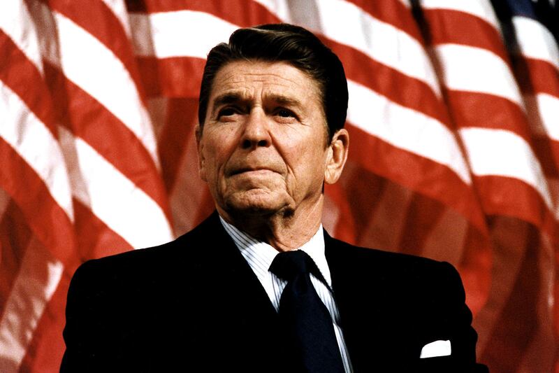 galleries/2013/01/22/world-economic-forum-historic-moments-photos/wef-history-1982-reagan_fe1act