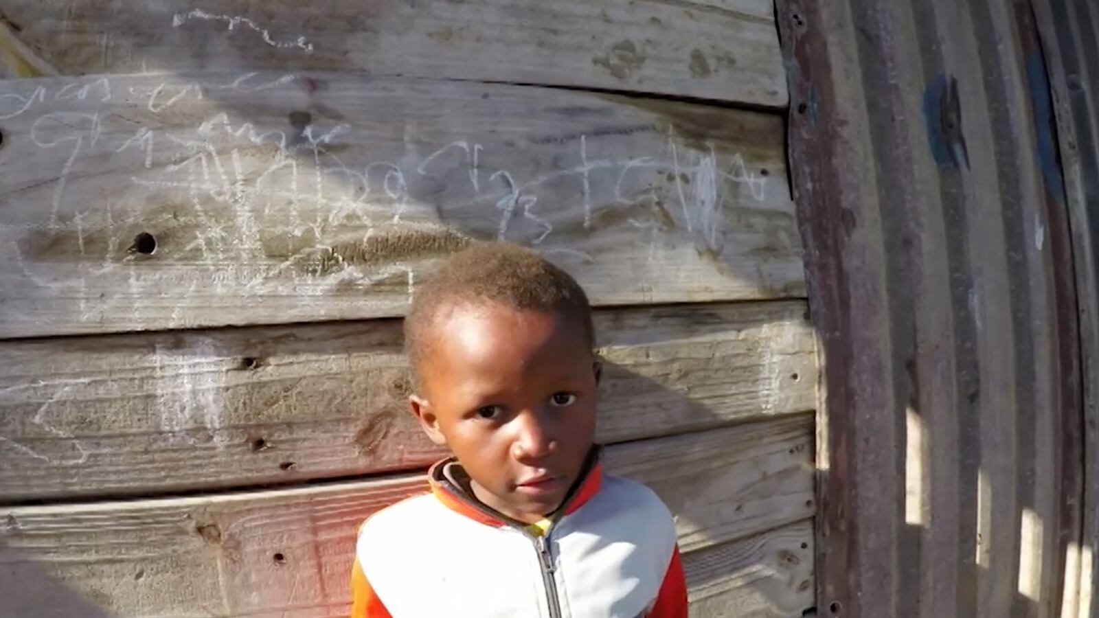 videos/2016/05/17/u-s-brothers-build-african-orphanages/160517-joiner-orphanage_rztfcs