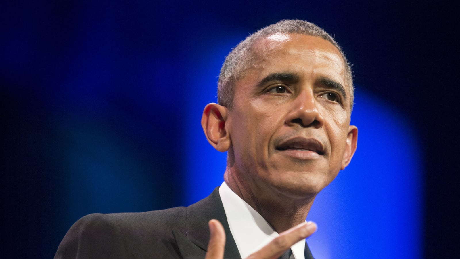 cheats/2015/10/11/obama-hillary-made-email-mistake/151011-obama-hillary-mistake-cheat_qy3ovx