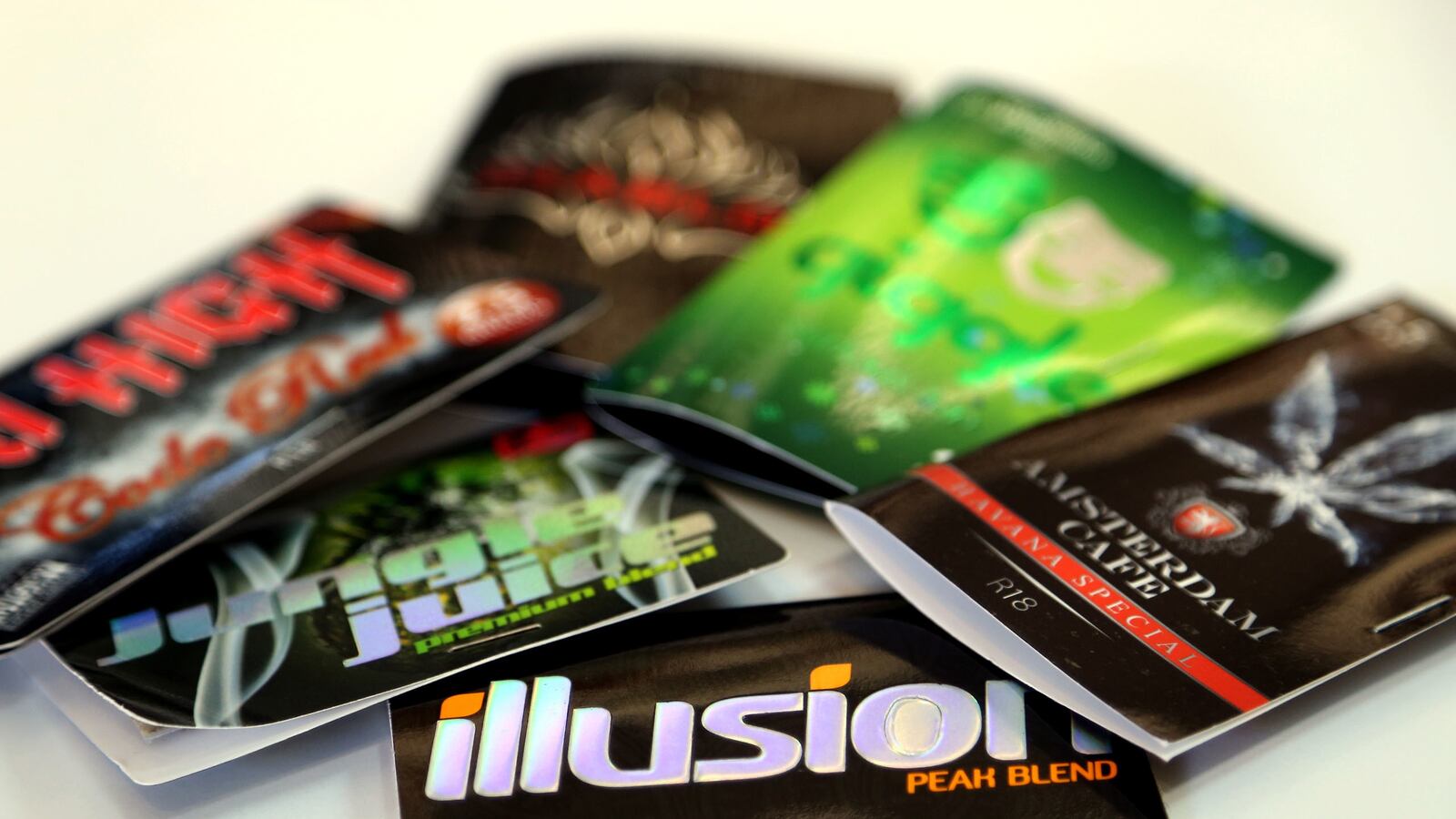 cheats/2014/05/20/drugs-made-faster-than-govts-can-ban/140520-synthetic-drugs-cheat_imy95g