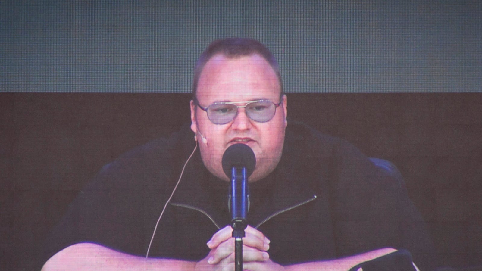 cheats/2013/01/20/kim-dotcom-launches-website/130120-kim-dotcom-new-site-cheat_bjbsin