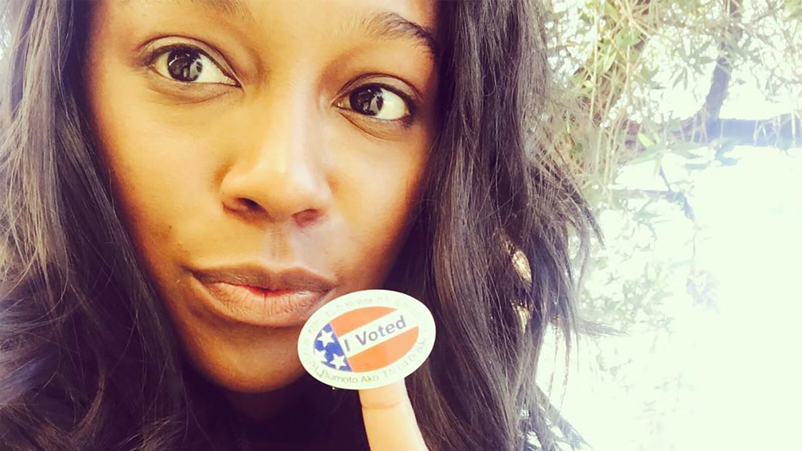 galleries/2016/11/08/celebs-celebrate-election-day-with-voting-selfies/161108-celebs-voting-tease_czevtu