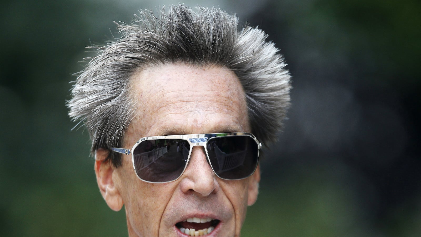 cheats/2015/04/07/arrested-development-back-for-17-eps/150407-arrested-cheat_c0iiwd