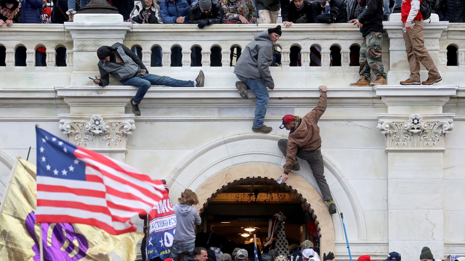 2021-03-03T203237Z_118337974_RC2W3M9PHC8R_RTRMADP_3_USA-JUSTICE-RIOTS_z9k9xr