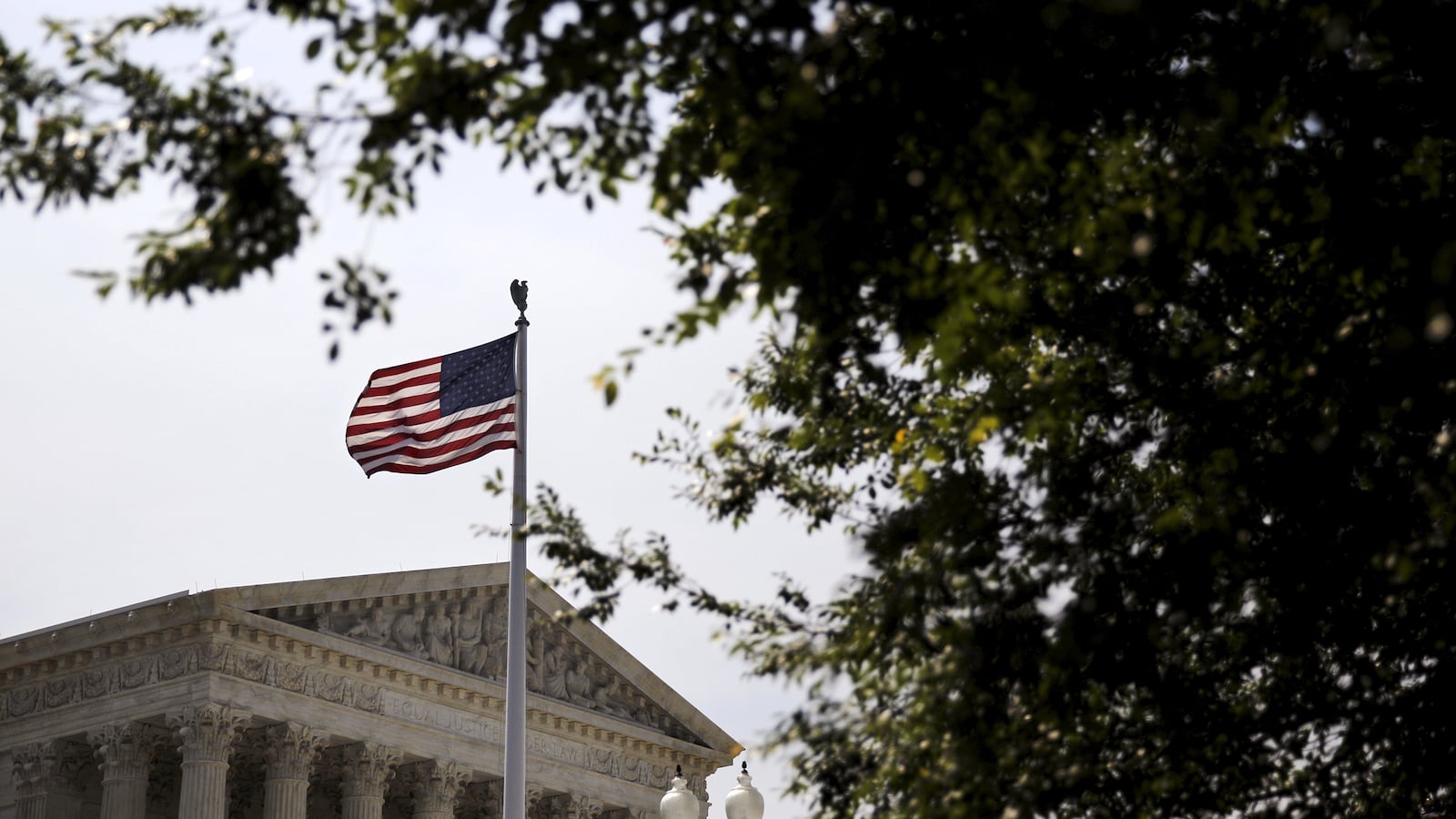 cheats/2015/06/29/supreme-court-rules-on-redistricting/150629-scotus-ruling-cheat_jt2qbt