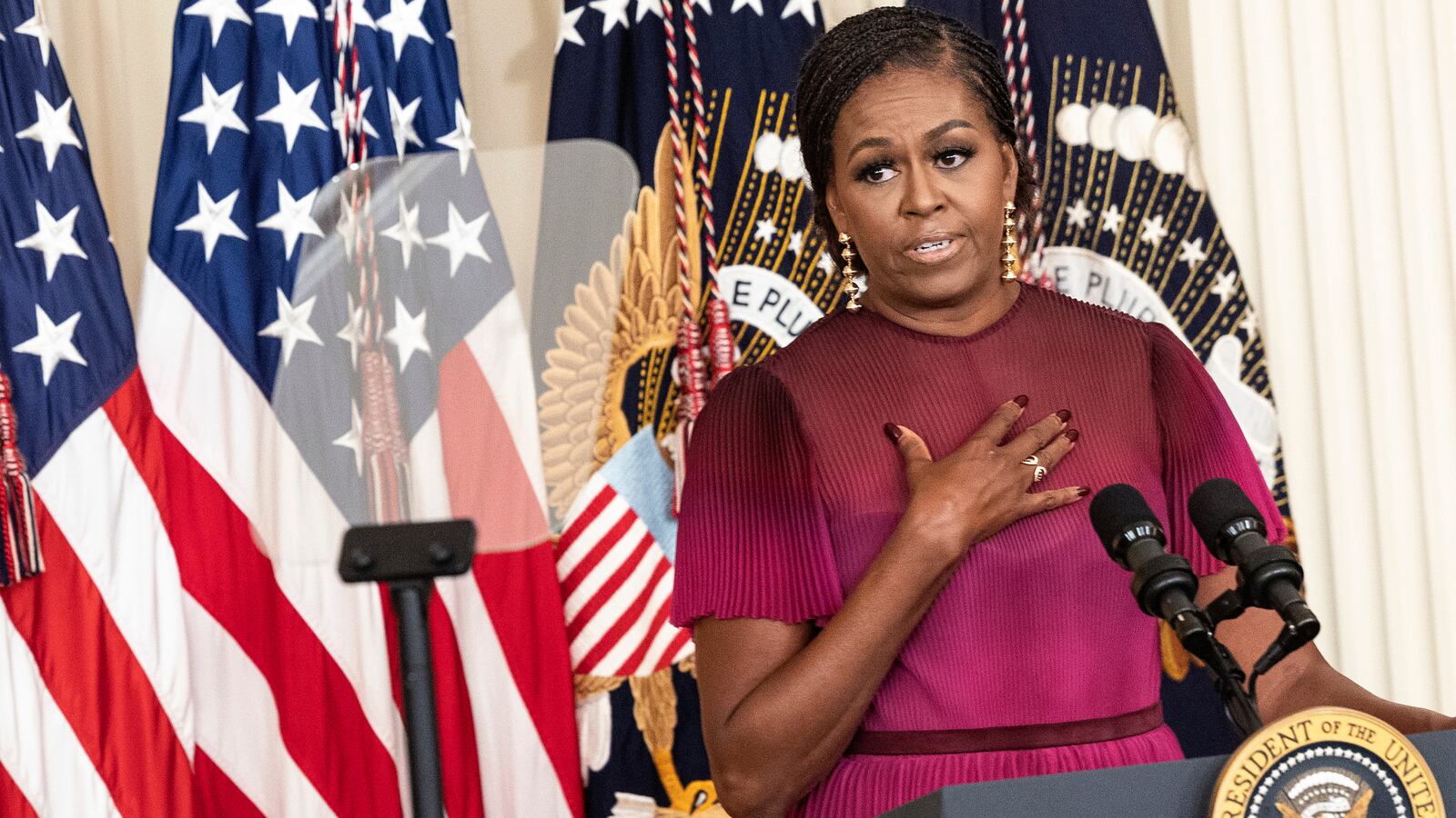 Michelle_Obama_cropped_t7zfqa