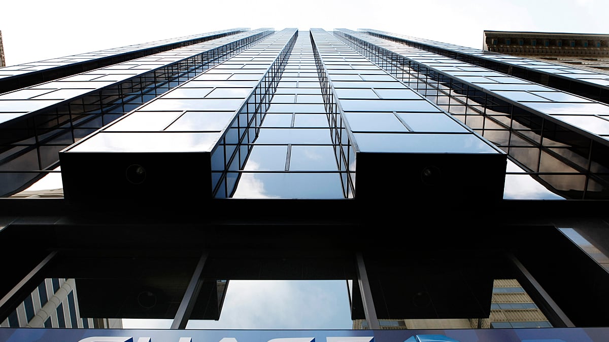 articles/2012/05/11/jp-morgan-s-2-billion-loss-fueled-by-efforts-to-avoid-risk/jp-morgan-gasparino_il6dvh