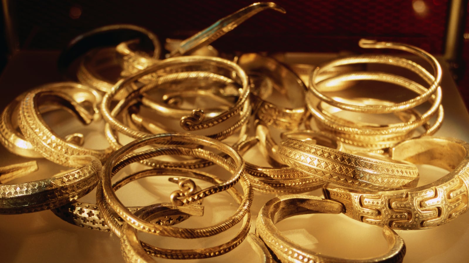 articles/2014/10/18/how-to-strike-viking-gold/141017-crocker-treasure-tease_avfbpf