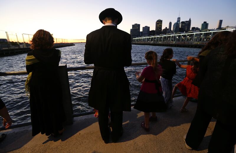 articles/2013/10/03/pew-survey-raises-more-questions-about-american-jewry/american-jews-openz_sgxpck