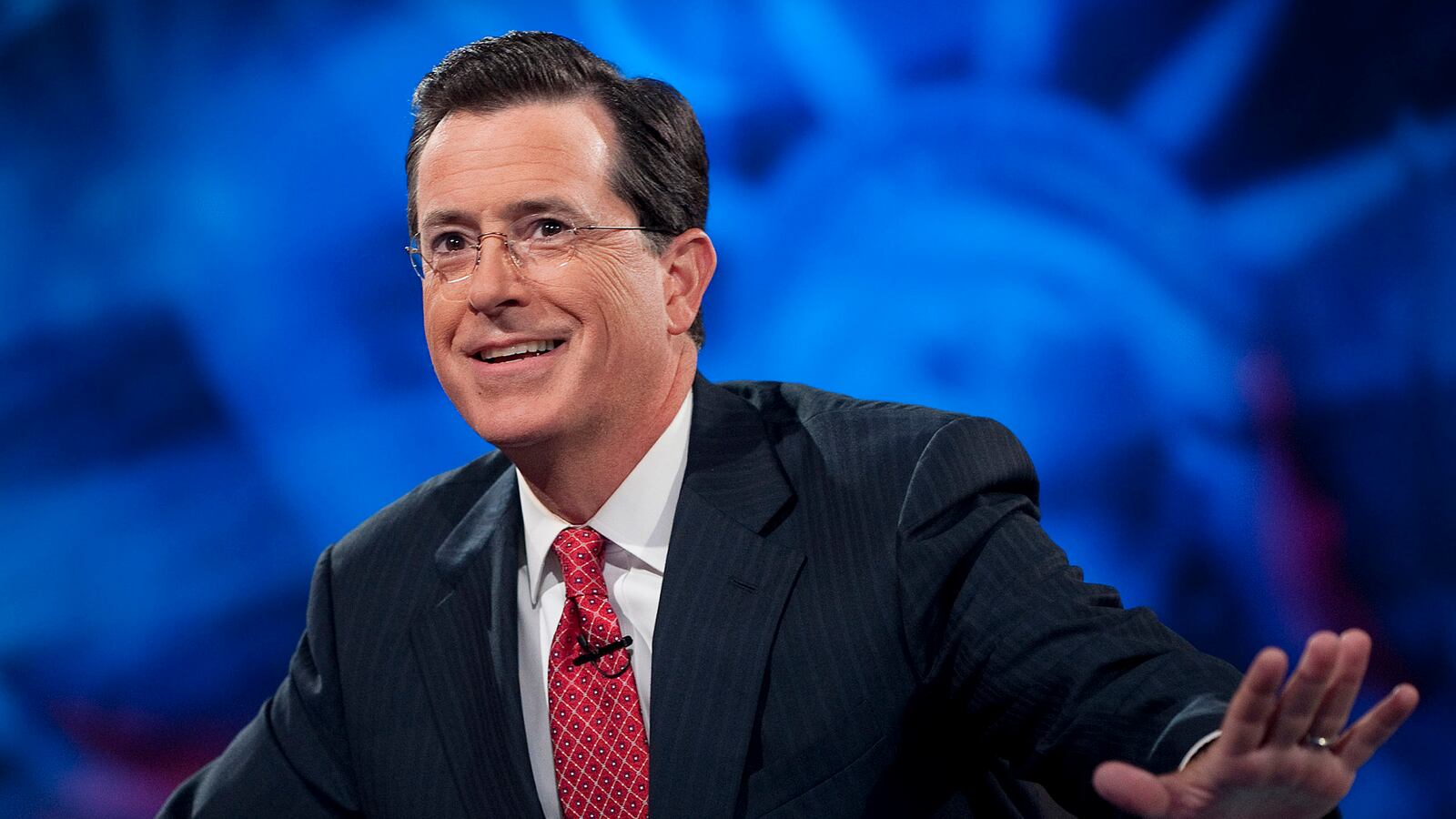 articles/2014/03/28/et-tu-stephen-colbert-engulfed-in-twitter-firestorm/140328-grove-colbert_mj8gia