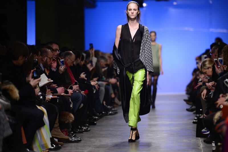 galleries/2013/02/26/from-gucci-to-dolce-gabbana-the-best-of-milan-fashion-week-photos/130225-milan-fashion-wrap-03_go3285