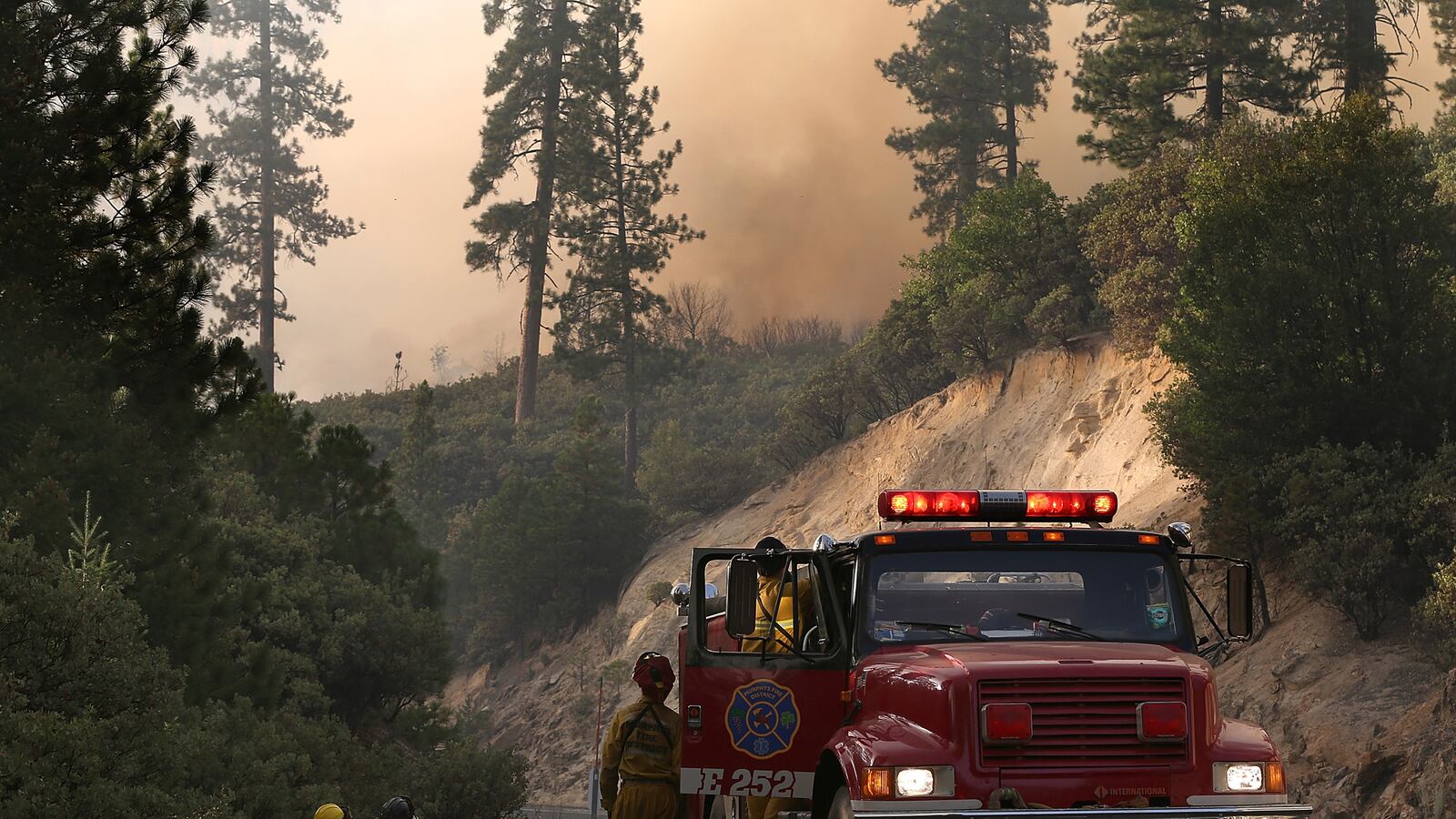 cheats/2013/08/24/san-francisco-declares-state-of-emergency/130824-wildfire-cheat_tjxxri