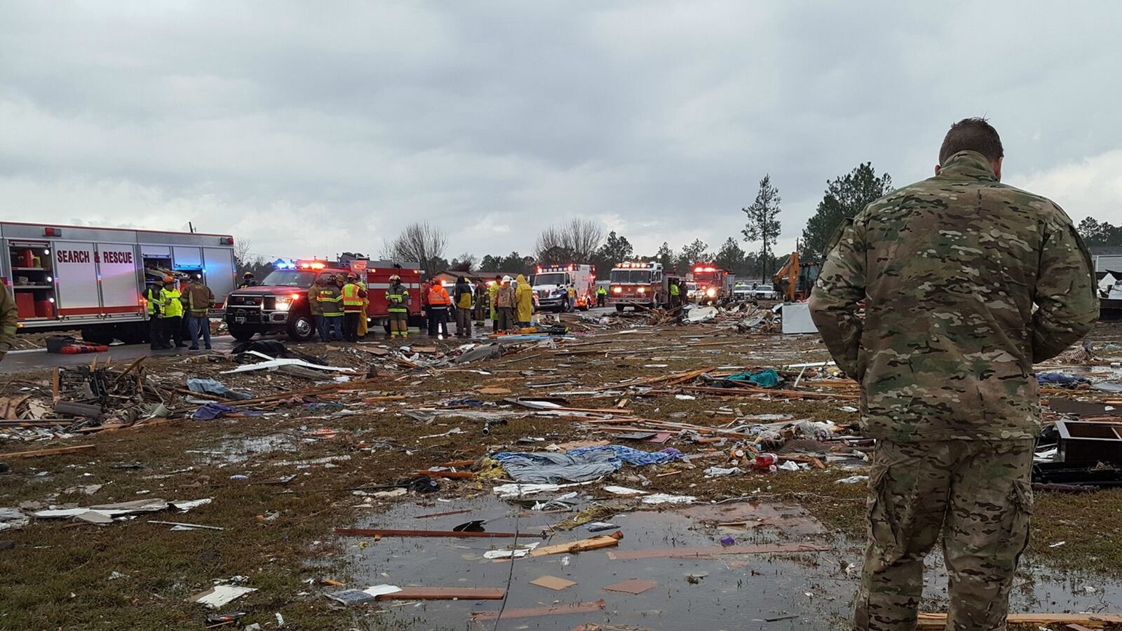 cheats/2017/01/22/multiple-dead-after-tornado-hits-southern-georgia/170122-tornado-damage-cheat_avsbcn