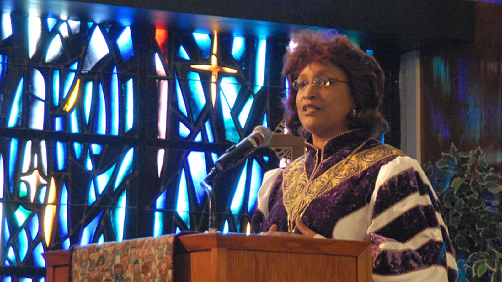 articles/2013/12/22/hopes-for-religion-in-2013-include-tolerance-more-women-less-politics/131222-dubois-religion-tease-new_nj9o2w